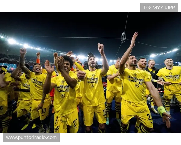 多特蒙德战术失衡与阵容缺陷交织,争冠形势受挫折射体系稳定性危机 多特蒙德战术失衡与阵容缺陷交织,争冠形势受挫折射体系稳定性危机