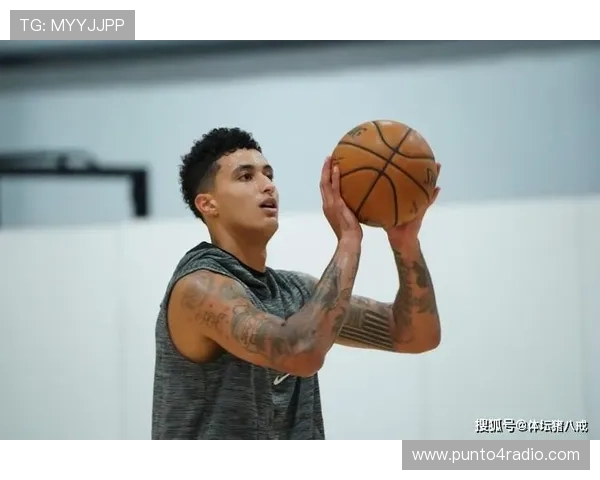 库兹马更依赖挡拆吸引内线拉开空间提升投篮效率